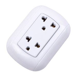 Tomacorriente adosable 2P+T 16A, Werken